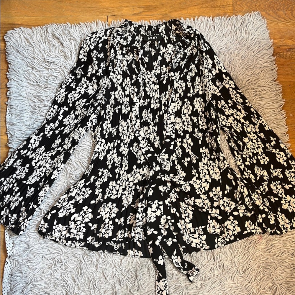 DKNY blouse
